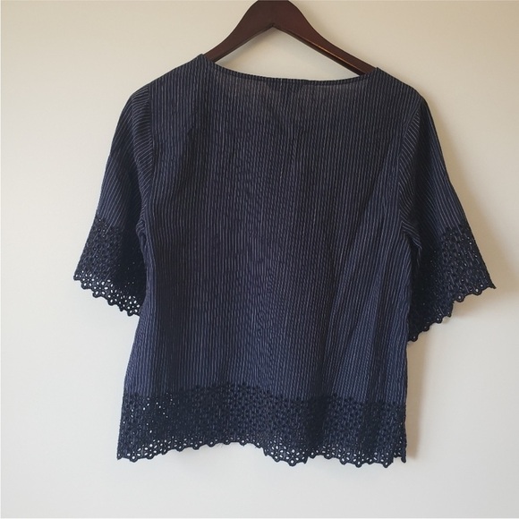 BANANA REPUBLIC Eyelet Tapestry Navy Boxy Crop Top Size Small - Picture 3 of 9
